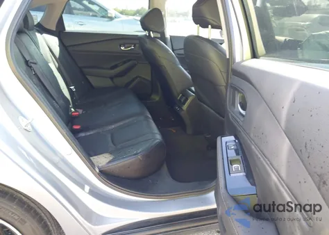 2024 Honda Accord Hybrid Touring z USA, uszkodzony, nr VIN 1HGCY2F89RA044893